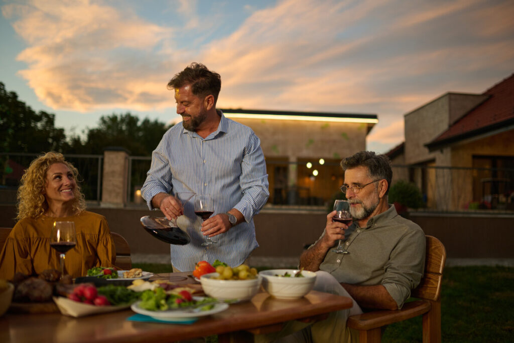 A Food Lover’s Guide to the Crossings Neighborhood: Best Eats, Hidden Gems, and Local Flavor